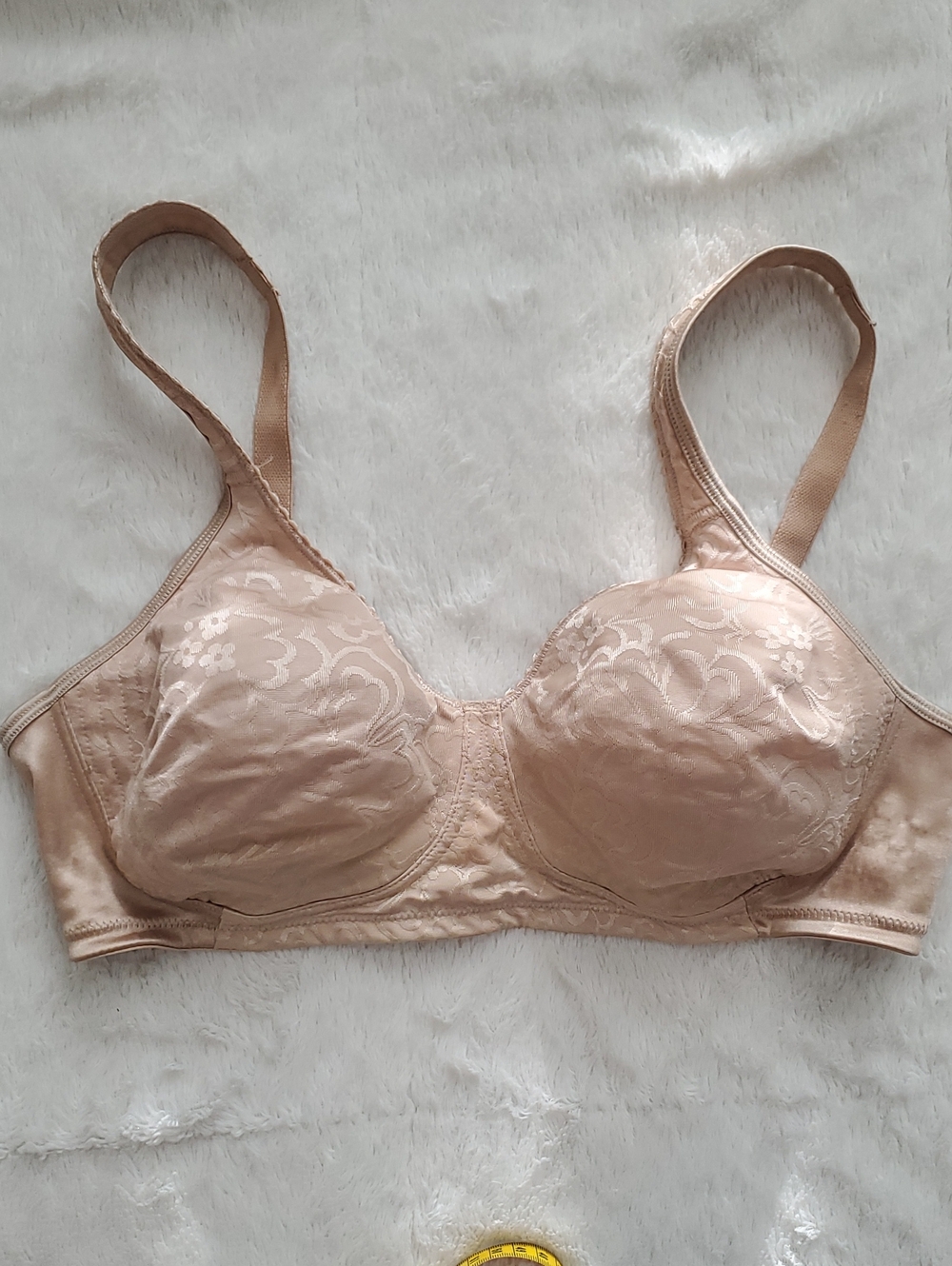 NWT Playtex Beige Lace-Detail Full Coverage Bra